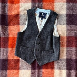 CrewCuts Darkest Grey Tweed Wool Vest kiddo size 4-5
